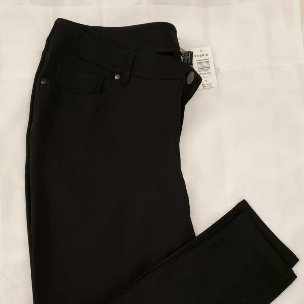 Torrid Size 16R Noir black dress pants NWT